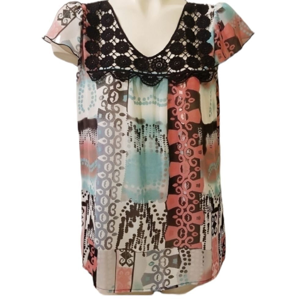 Quintessential Ladies Shear Blouse Size S NWT
